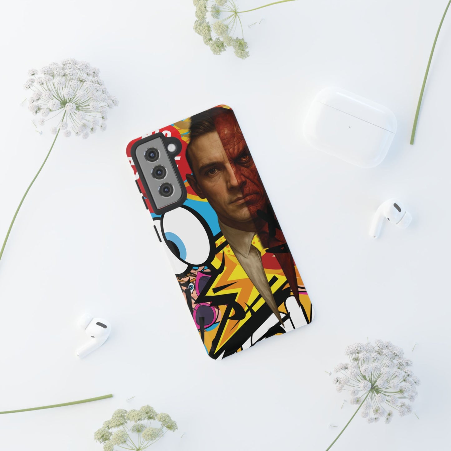 „Between Madness & Temptation” – diabelnie dobre etui na telefon w stylu pop-art