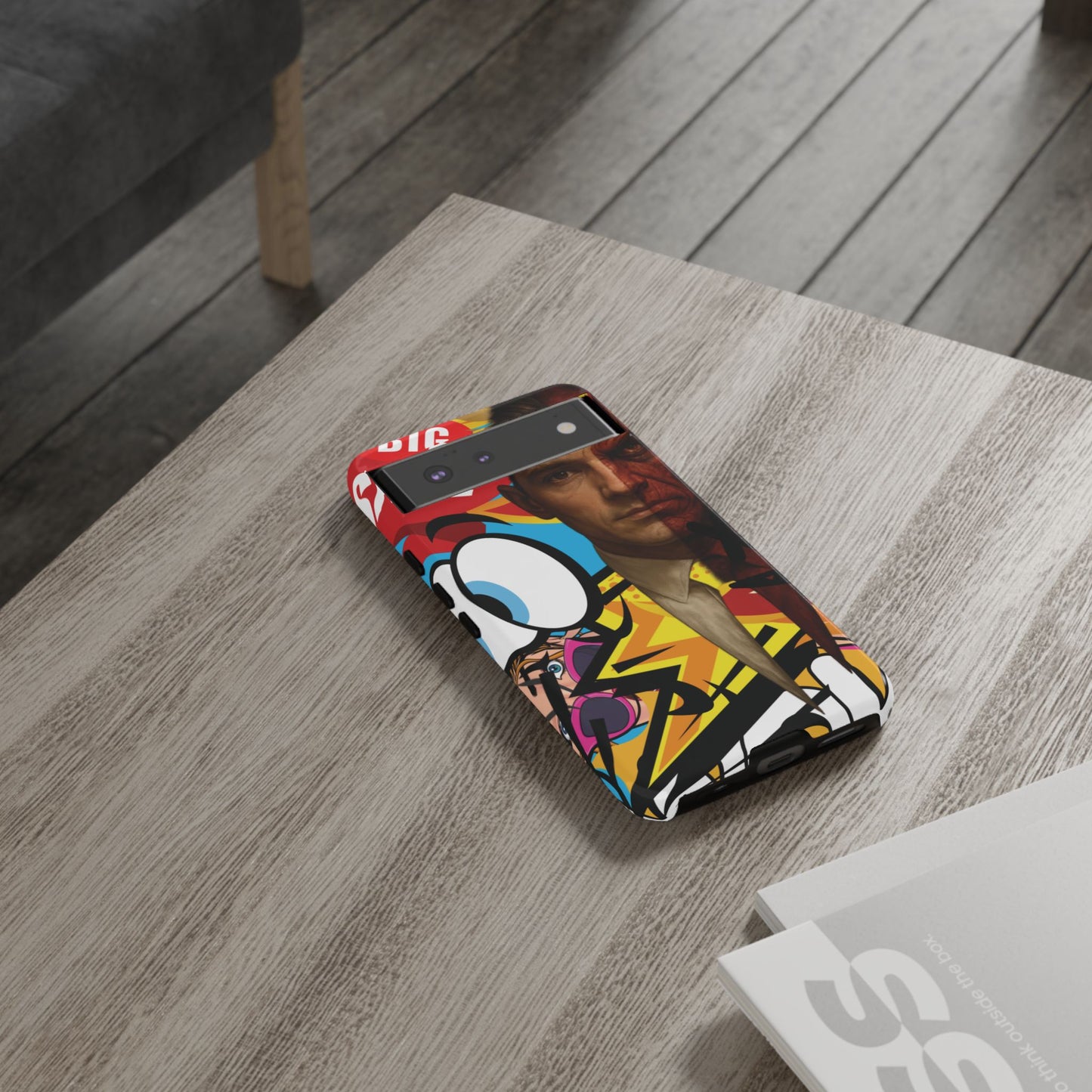 „Between Madness & Temptation” – diabelnie dobre etui na telefon w stylu pop-art