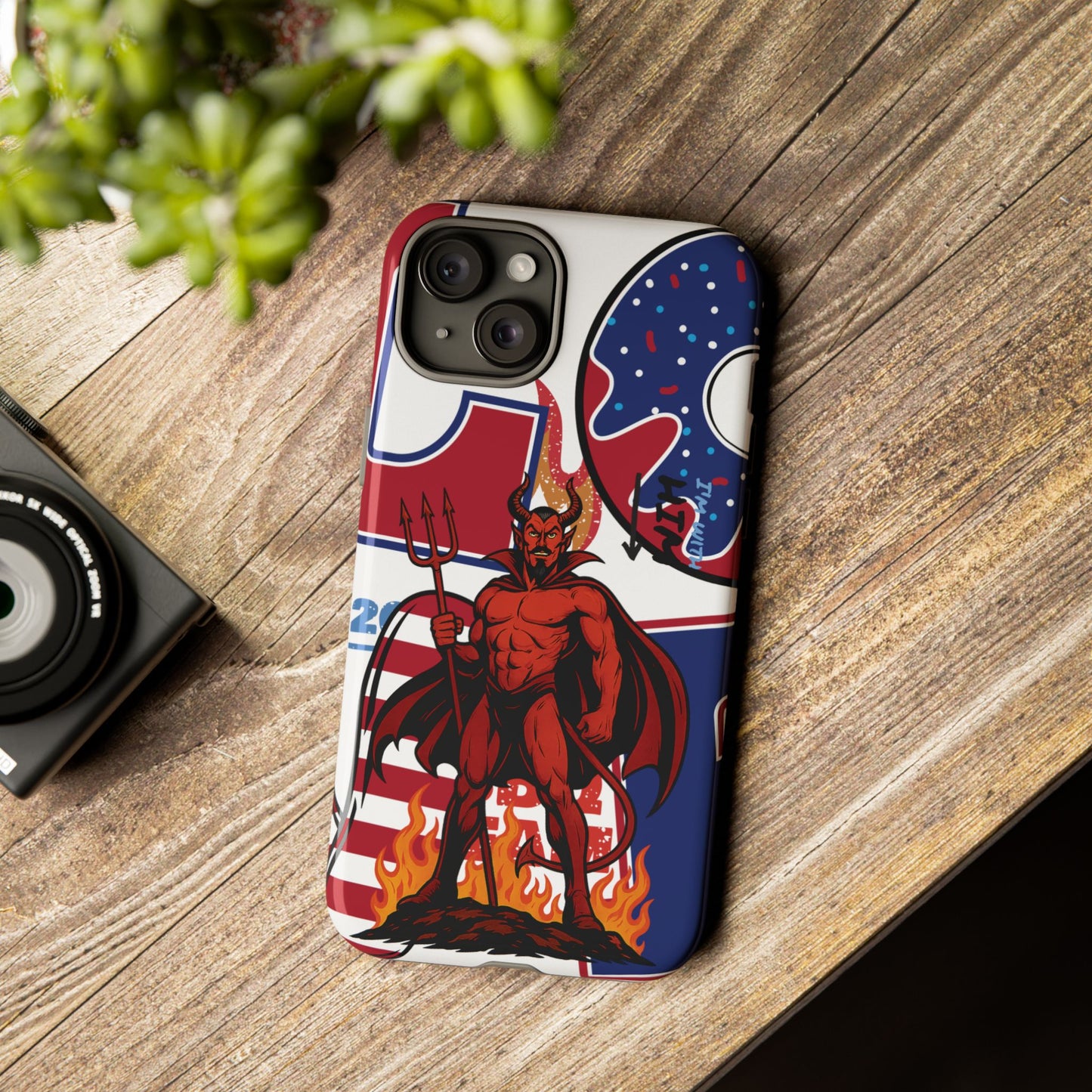 Etui na telefon „From Hell with Love” prosto z piekła