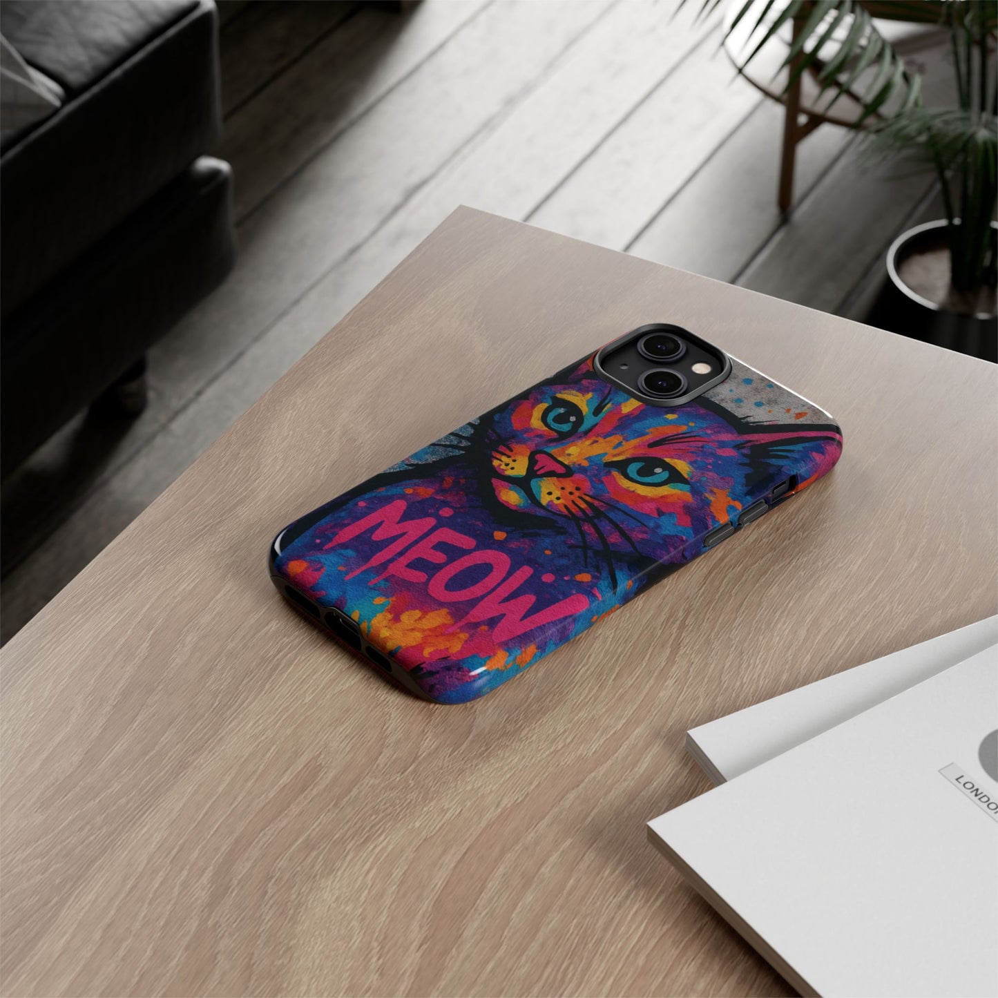 „Meow Madness – etui na telefon z motywem graffiti i kotem w stylu street art”