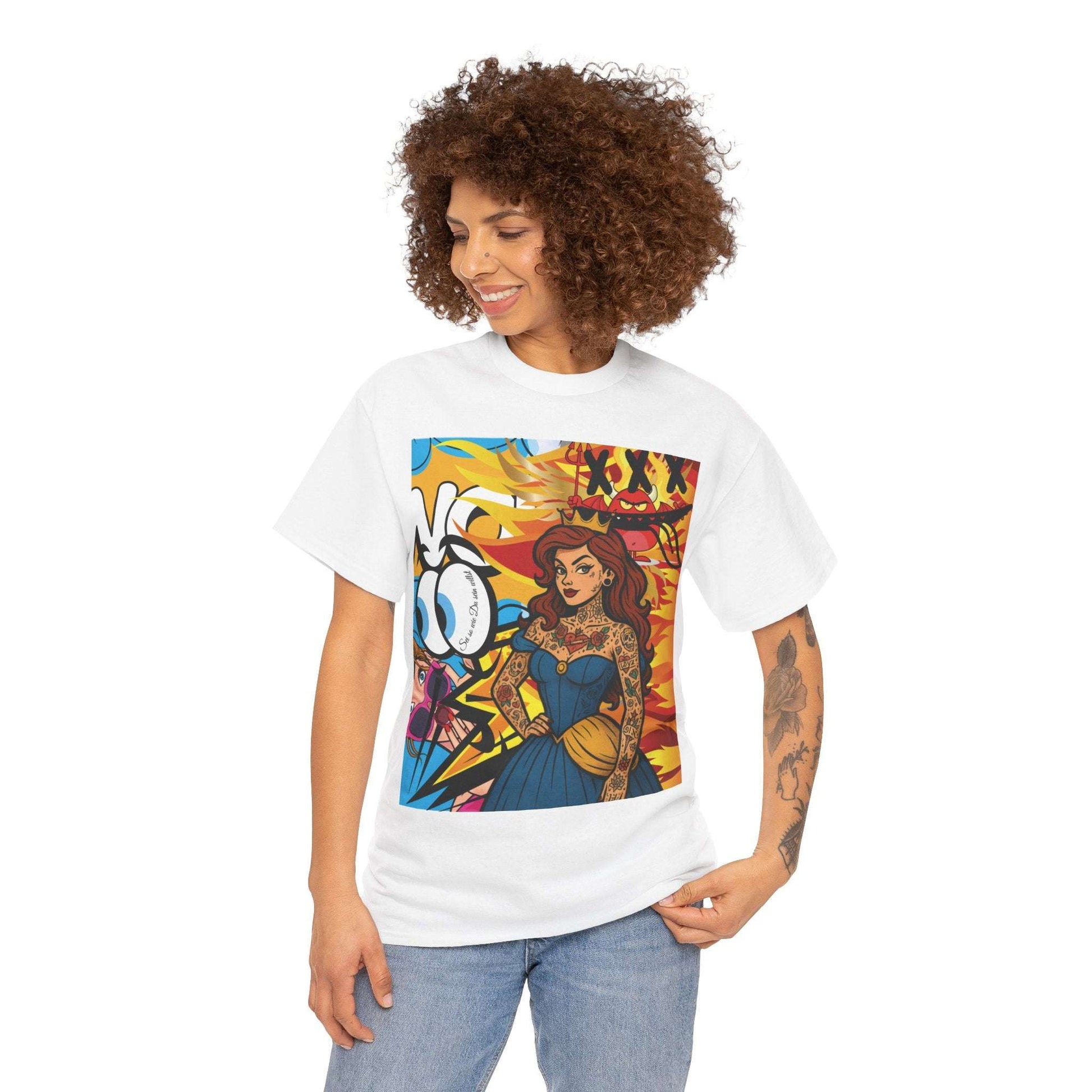 "„Inked Royalty – Schreib dein eigenes Märchen" Pop-Art T-Shirt Explosion